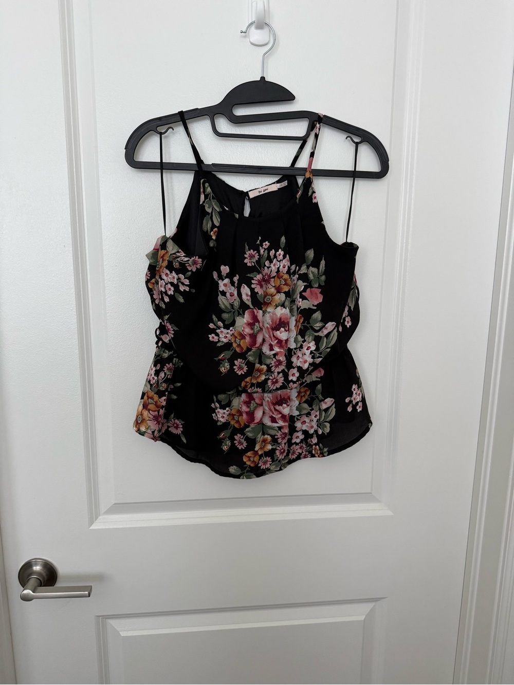 Mi Amore Black Floral Spaghetti-Strap Camisole